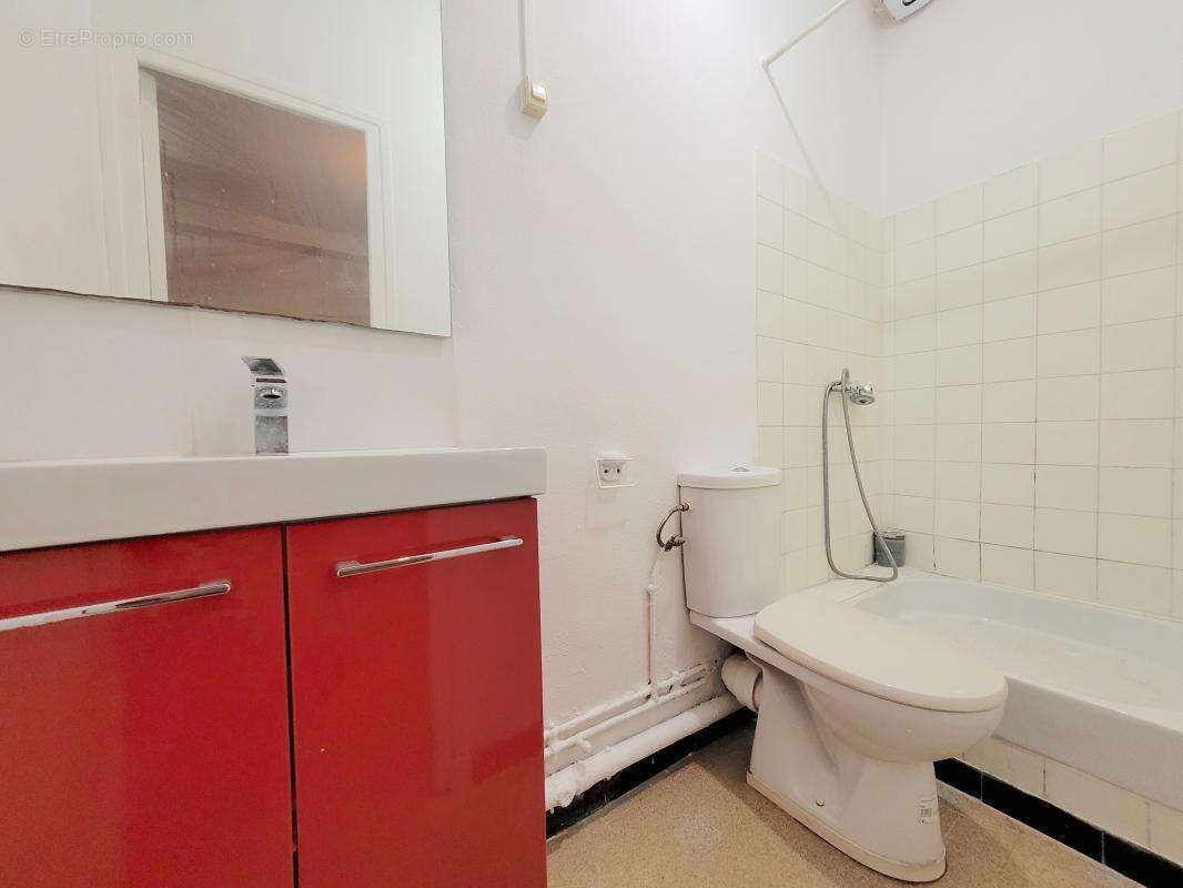 Appartement à MARSEILLE-6E