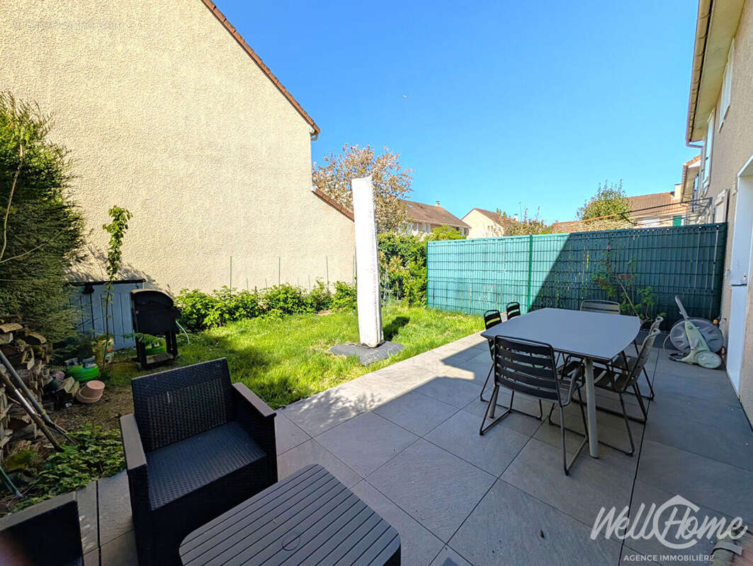 Maison à SAINT-OUEN-L'AUMONE