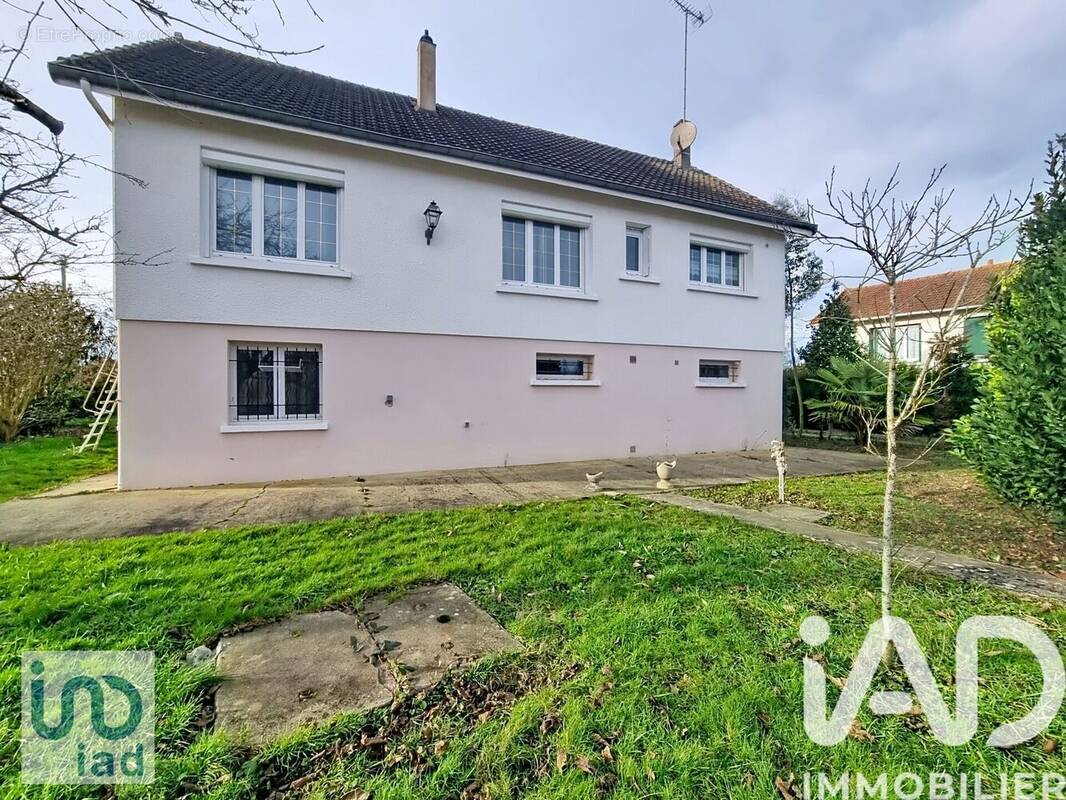 Photo 1 - Maison à CHARMOY