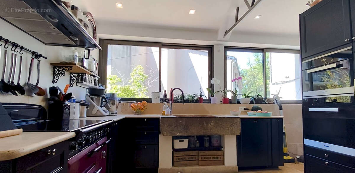 Maison à GREOUX-LES-BAINS