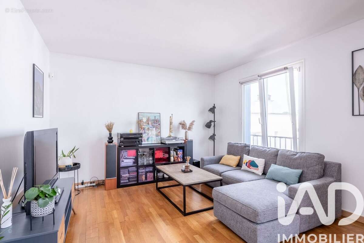 Photo 2 - Appartement à RUEIL-MALMAISON
