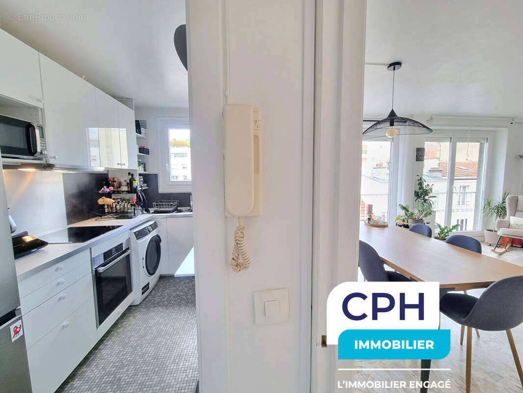 Appartement à PARIS-14E