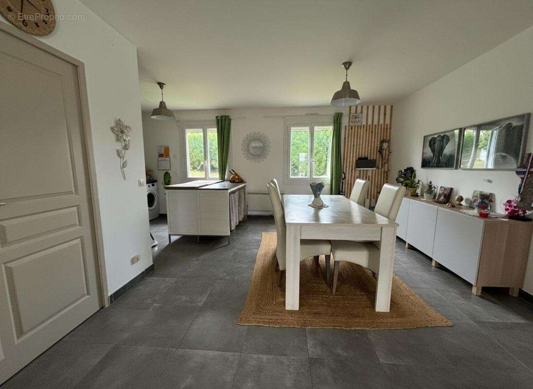 Exclusivité ORPI Compiègne : Maison de plain-pied avec terrain – Le Meux - photo 3