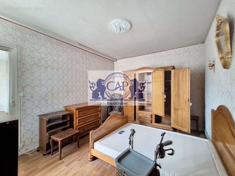 Maison à PONT-SUR-YONNE