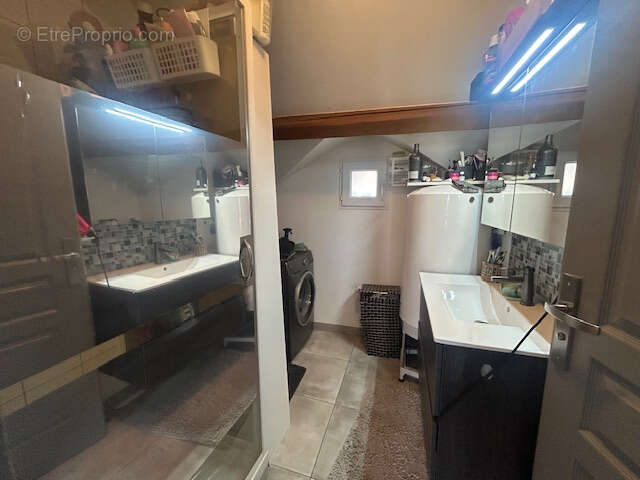 Appartement à AUNAY-SOUS-AUNEAU