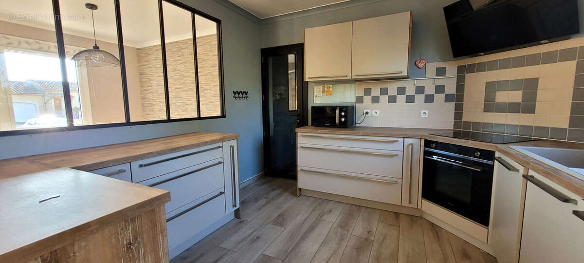 Maison à SAINT-PAUL-TROIS-CHATEAUX