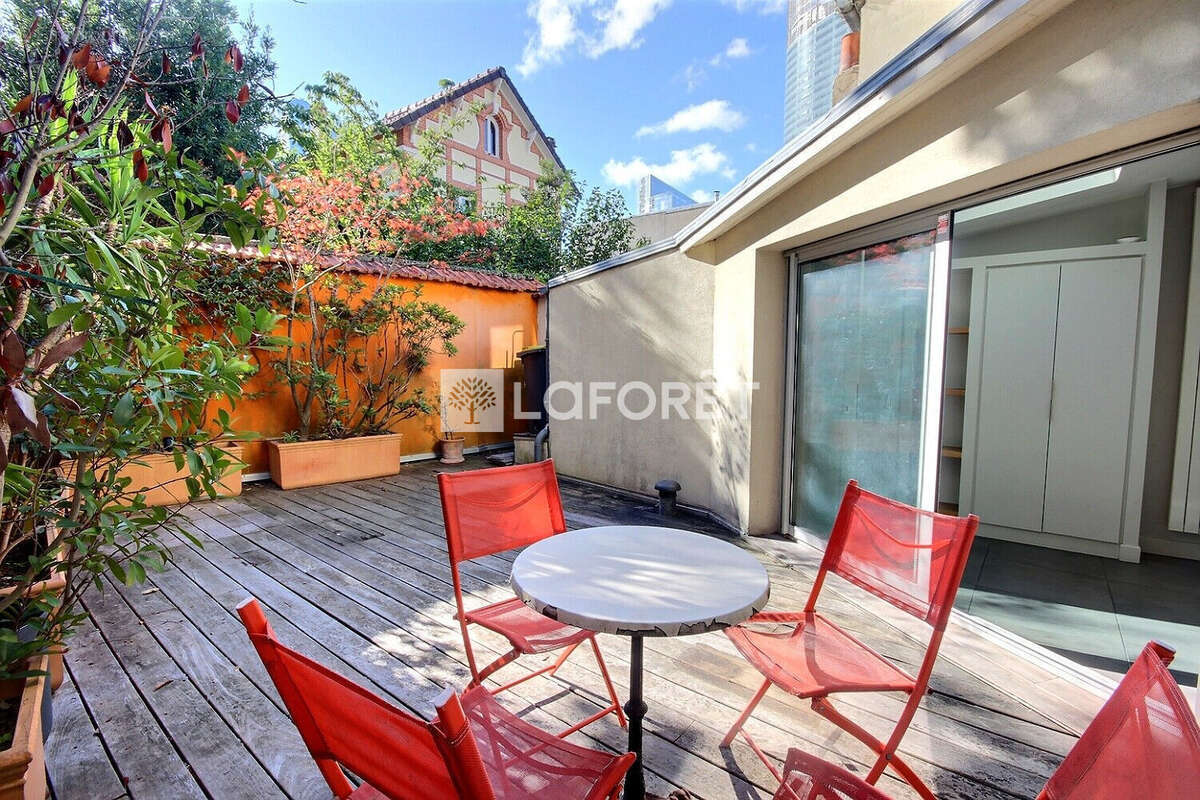 Maison à COURBEVOIE