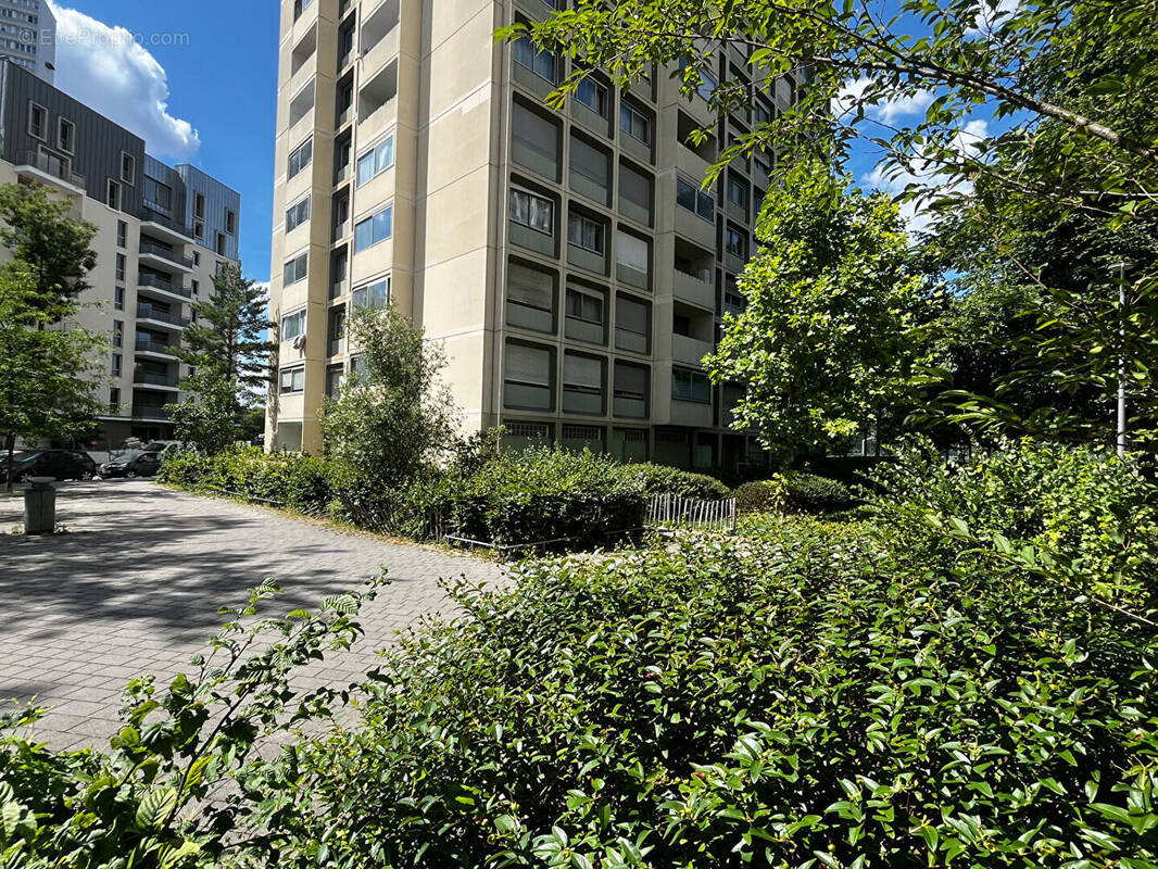 Appartement à COLOMBES
