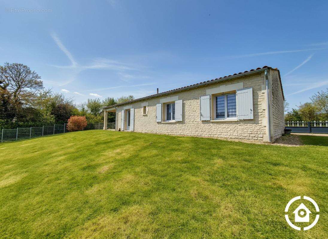 Maison plain-pied - 3 chambres - jardin clos & double garage - v - photo 19