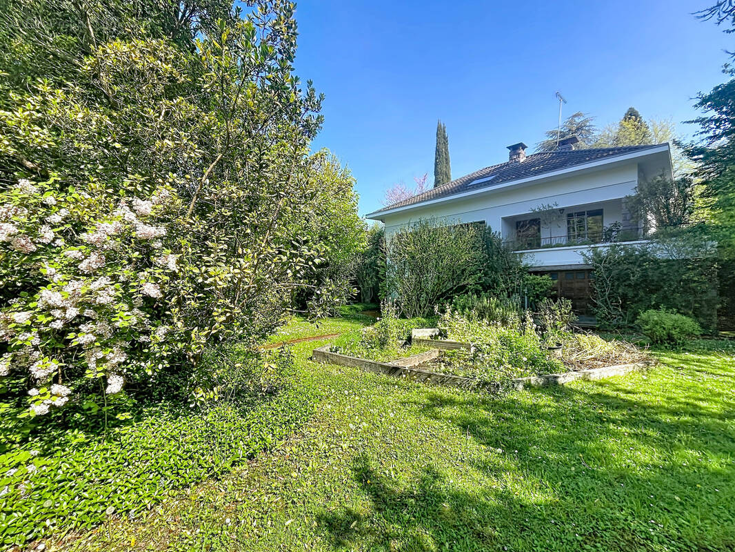 Maison à FRANCHEVILLE