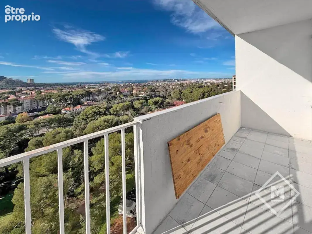 Appartement à MARSEILLE-9E
