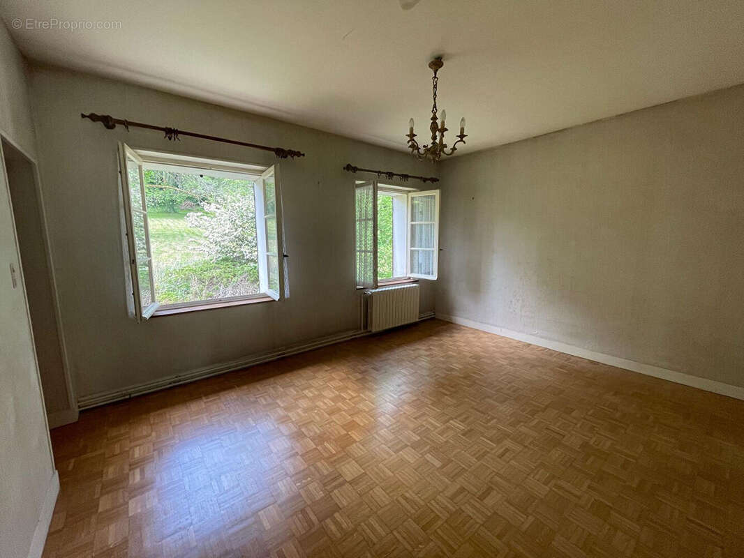 Maison à SAACY-SUR-MARNE