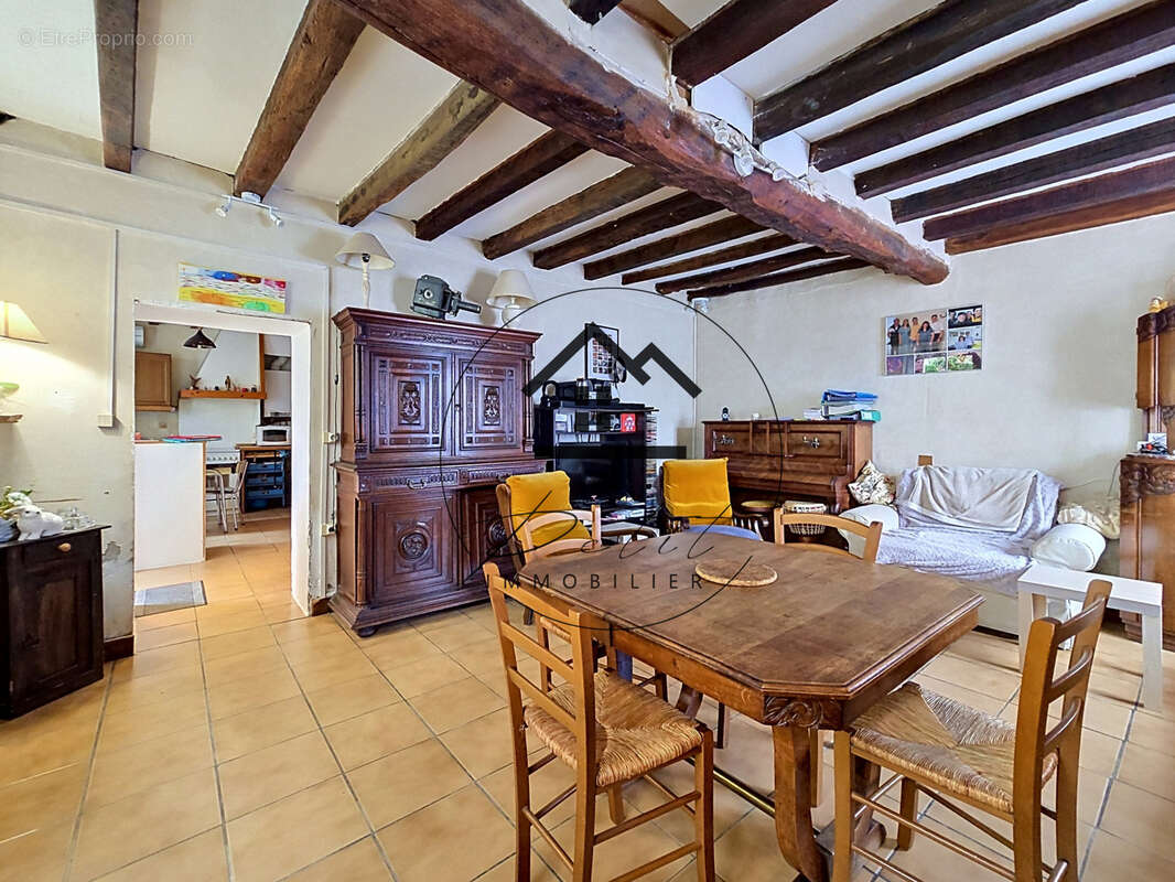 Maison à MOUY