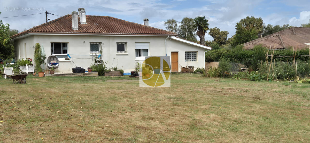 Maison à ARZACQ-ARRAZIGUET