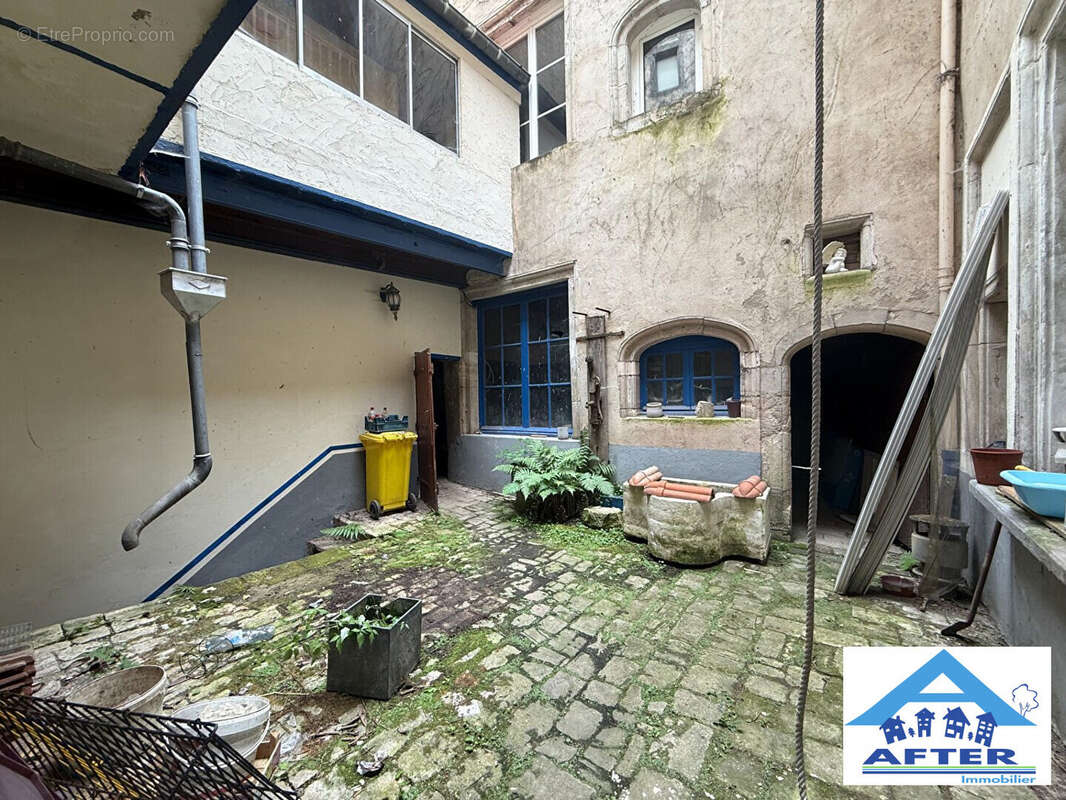 Maison à ROSIERES-AUX-SALINES