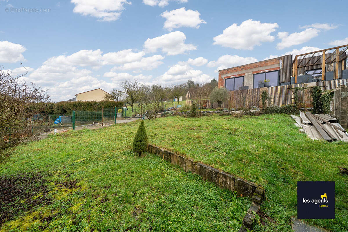 Maison à NEUVES-MAISONS
