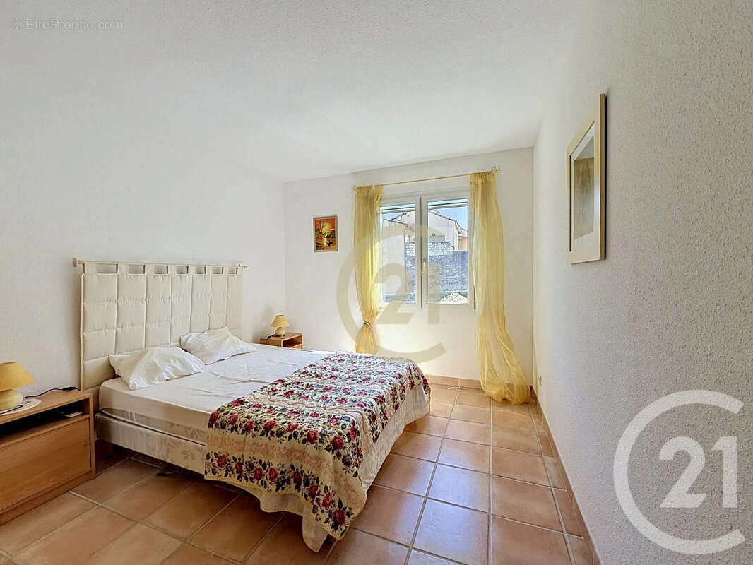 Maison 87 m² à Aramon  - photo 7