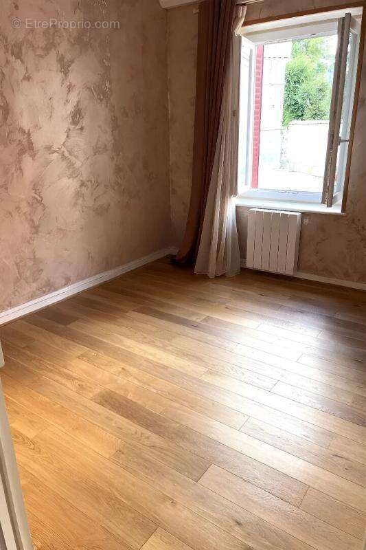 Maison à CLAVEISOLLES