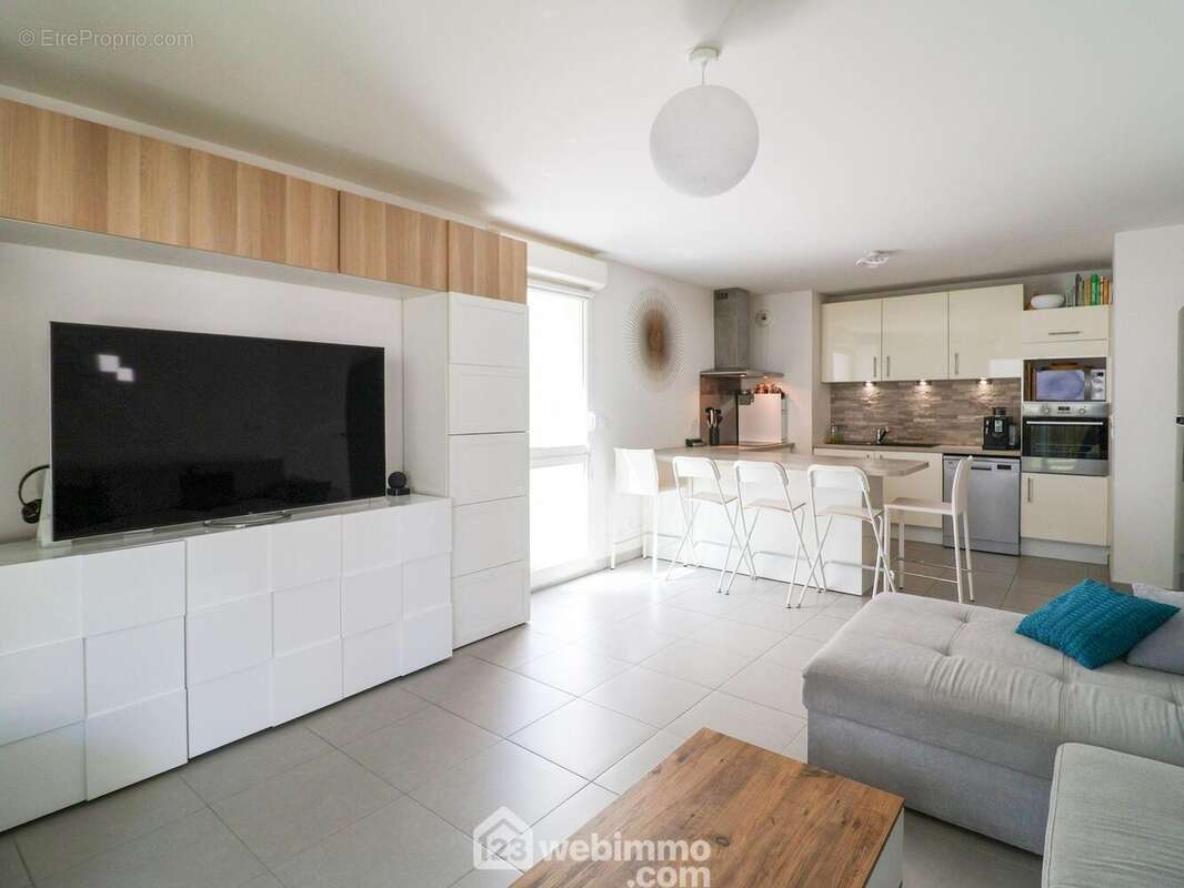 Appartement 64 m² à Marseille-9e  - photo 25
