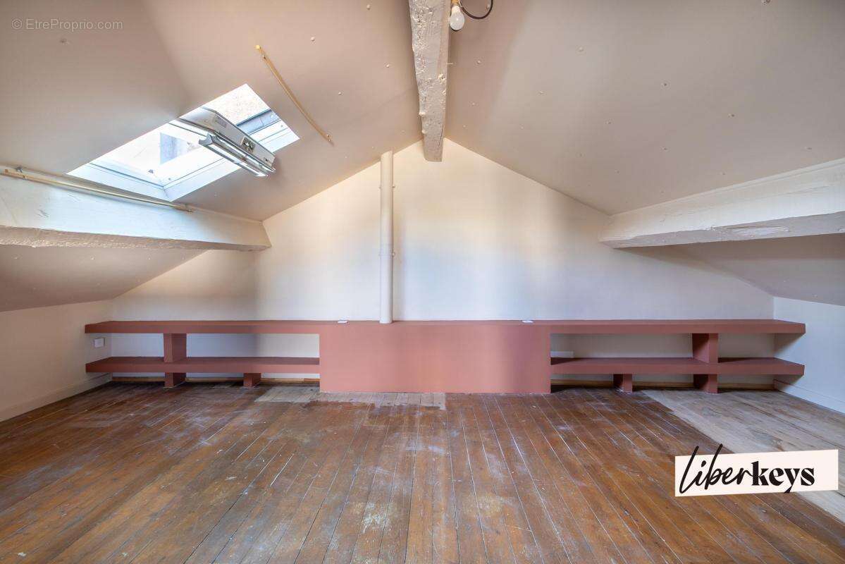 Appartement duplex à l'esprit maison avec terrasse de 40 m² et studio indépendant – Hyères Godillot - photo 8