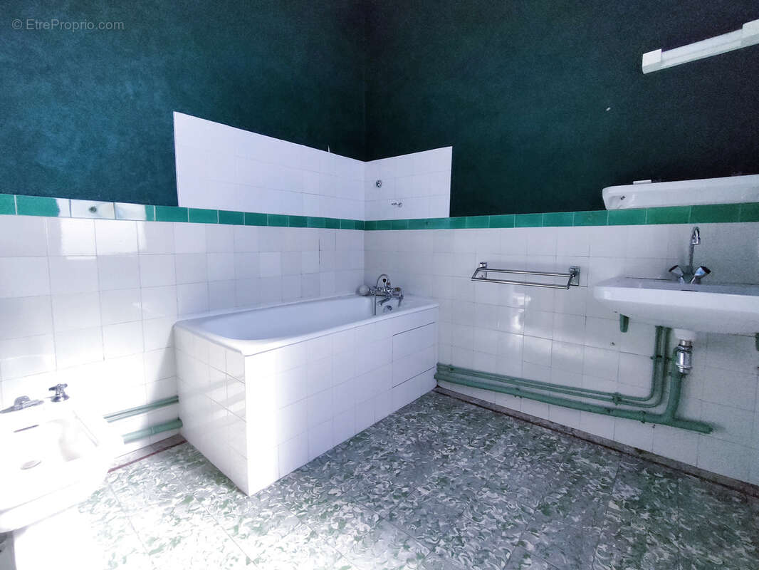 Maison à VARENNES-SUR-ALLIER