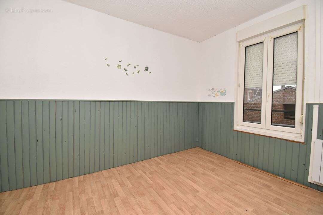 Maison 168 m² à Caudry  - photo 3
