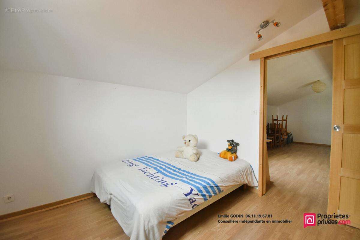 Maison à NUEIL-LES-AUBIERS