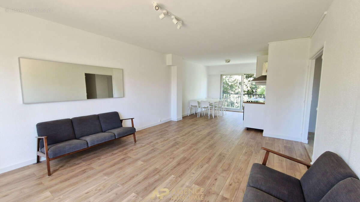 Appartement T4 - 3 chambres - Saint-Éloi proche Hyper-Centre- La Rochelle - photo 10