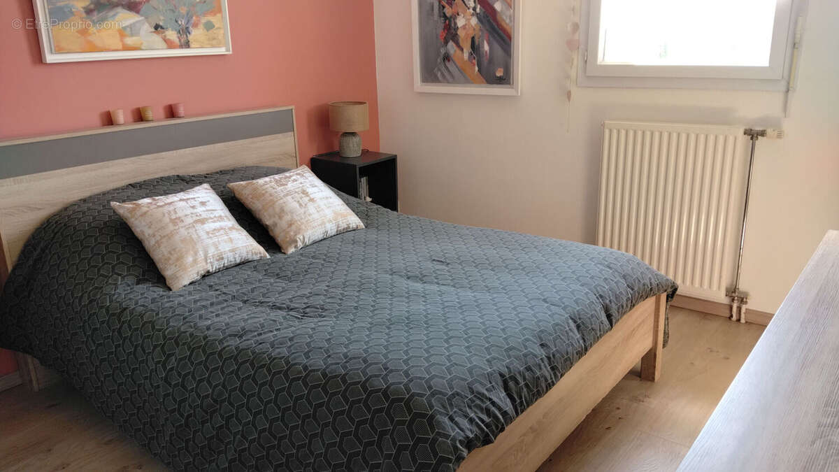Appartement à VENELLES