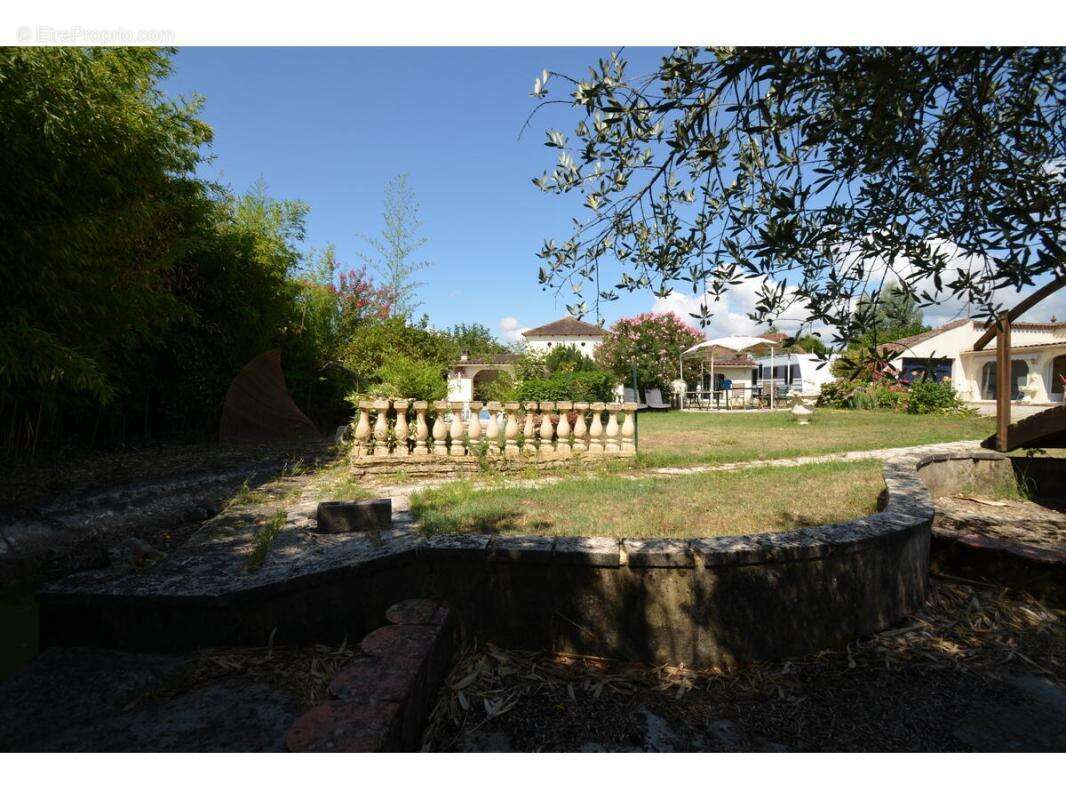 Maison à PRIGONRIEUX