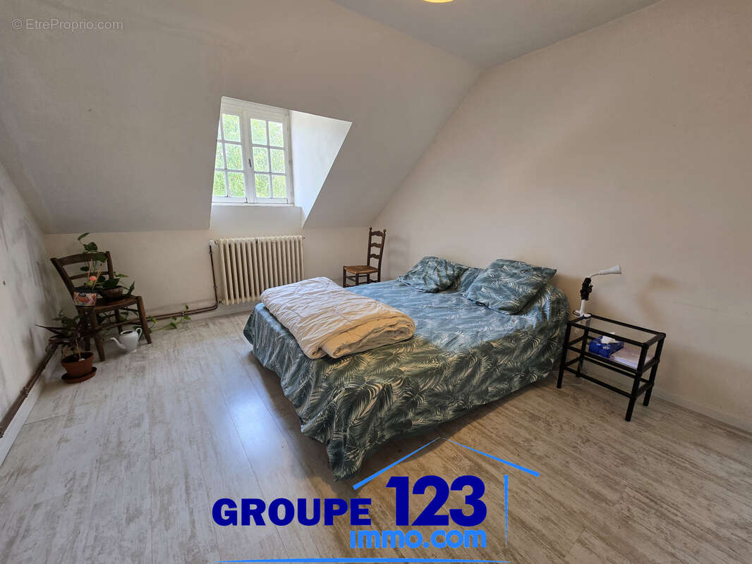VILLEFARGEAU (89) - Maison de caractère de 102,5 m2, 3 chambres, avec sous-sol total, dépendances et terrain c - photo 6
