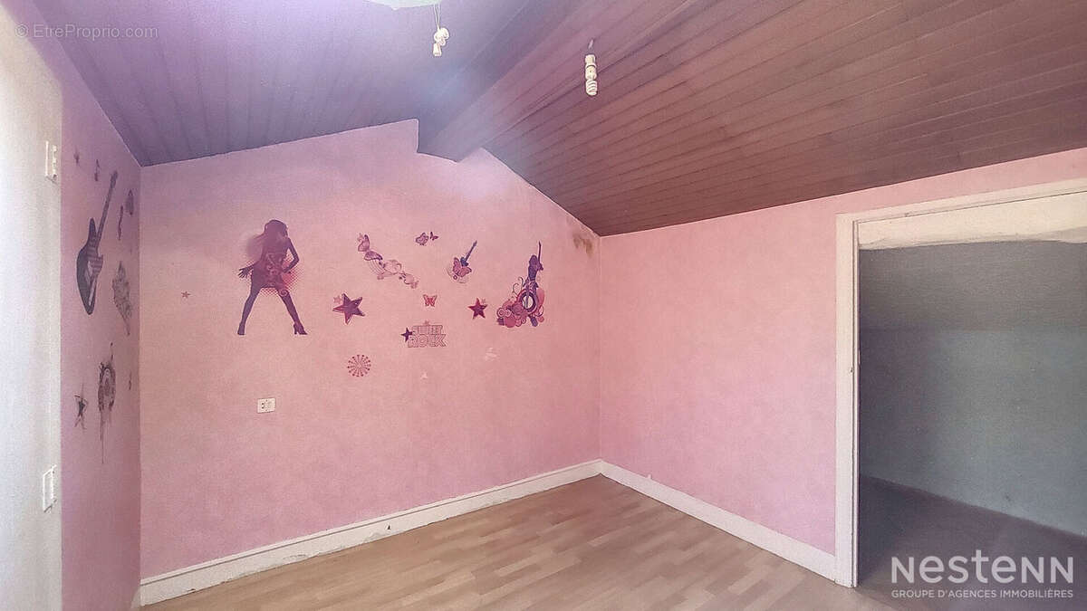 A Vendre Maison de 103 m² avec garages en sous-sol et jardin proche du chemin de Compostelle - photo 12