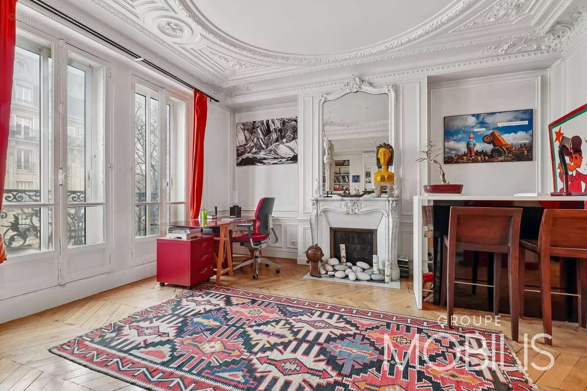 Appartement à PARIS-18E