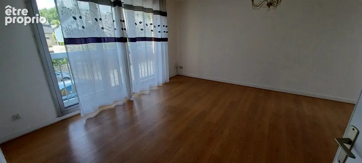 Appartement à LE RELECQ-KERHUON