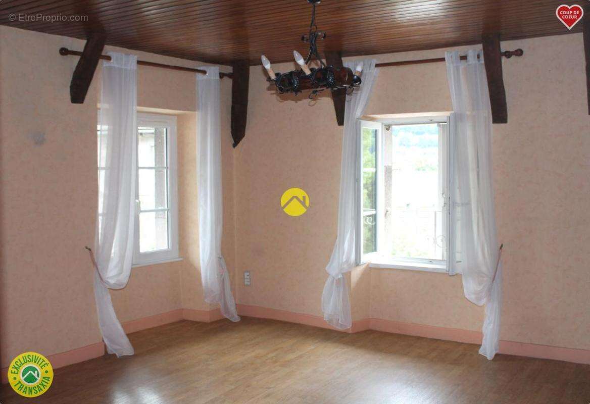 Appartement + local commercial - photo 4