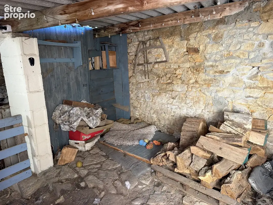 À la périphérie d'une ville animée, maison de deux chambres - photo 12