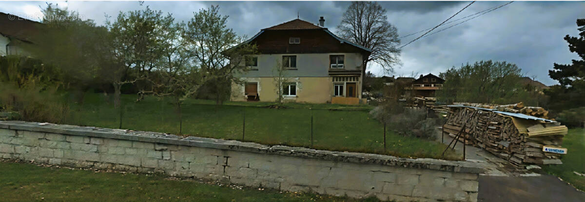Maison à BIANS-LES-USIERS