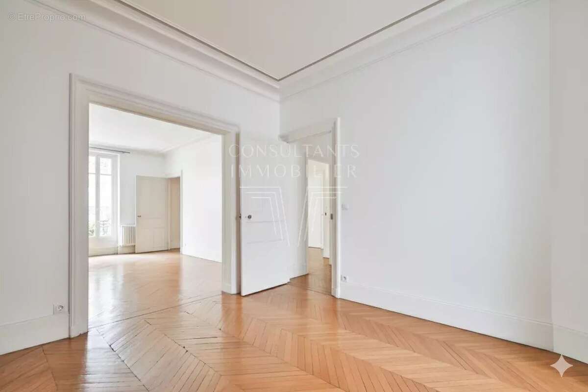Appartement à PARIS-6E