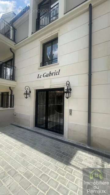 Appartement à LE PERREUX-SUR-MARNE