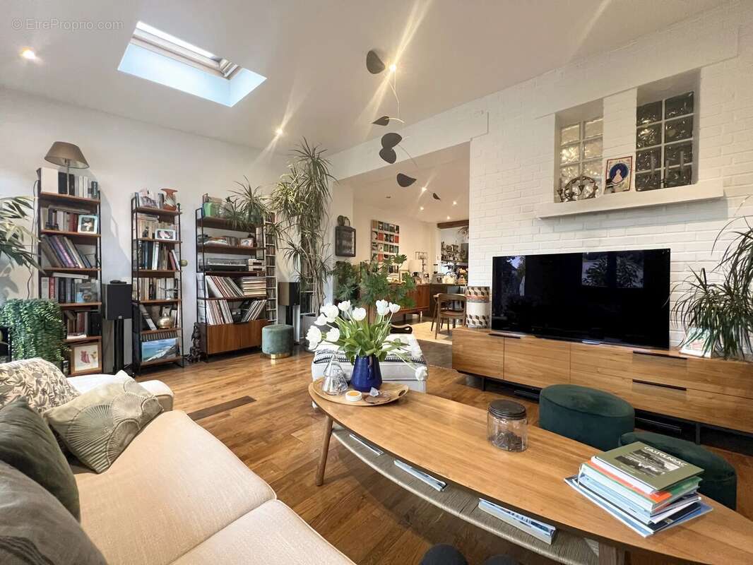 Maison à SAINT-MAUR-DES-FOSSES