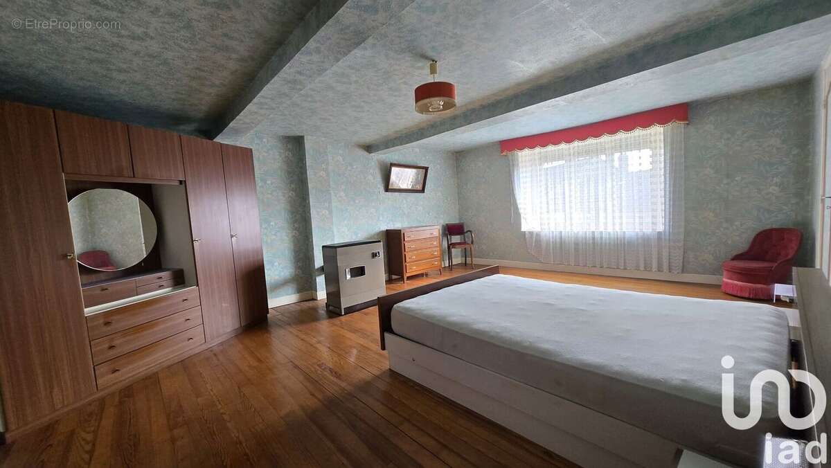 Photo 3 - Maison à LES MAZURES