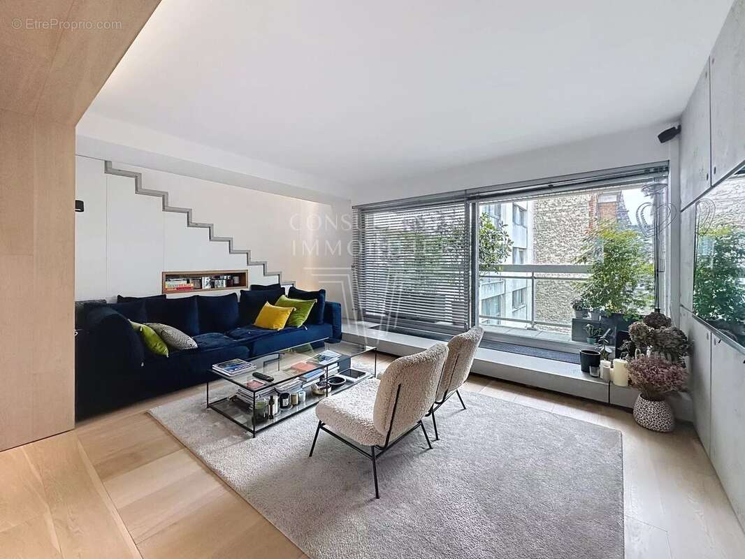 Appartement à PARIS-7E
