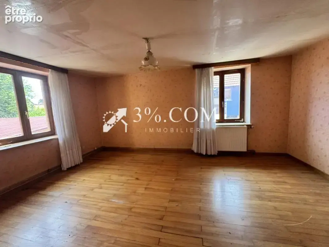 3%COM Maison avec dépendance - photo 3