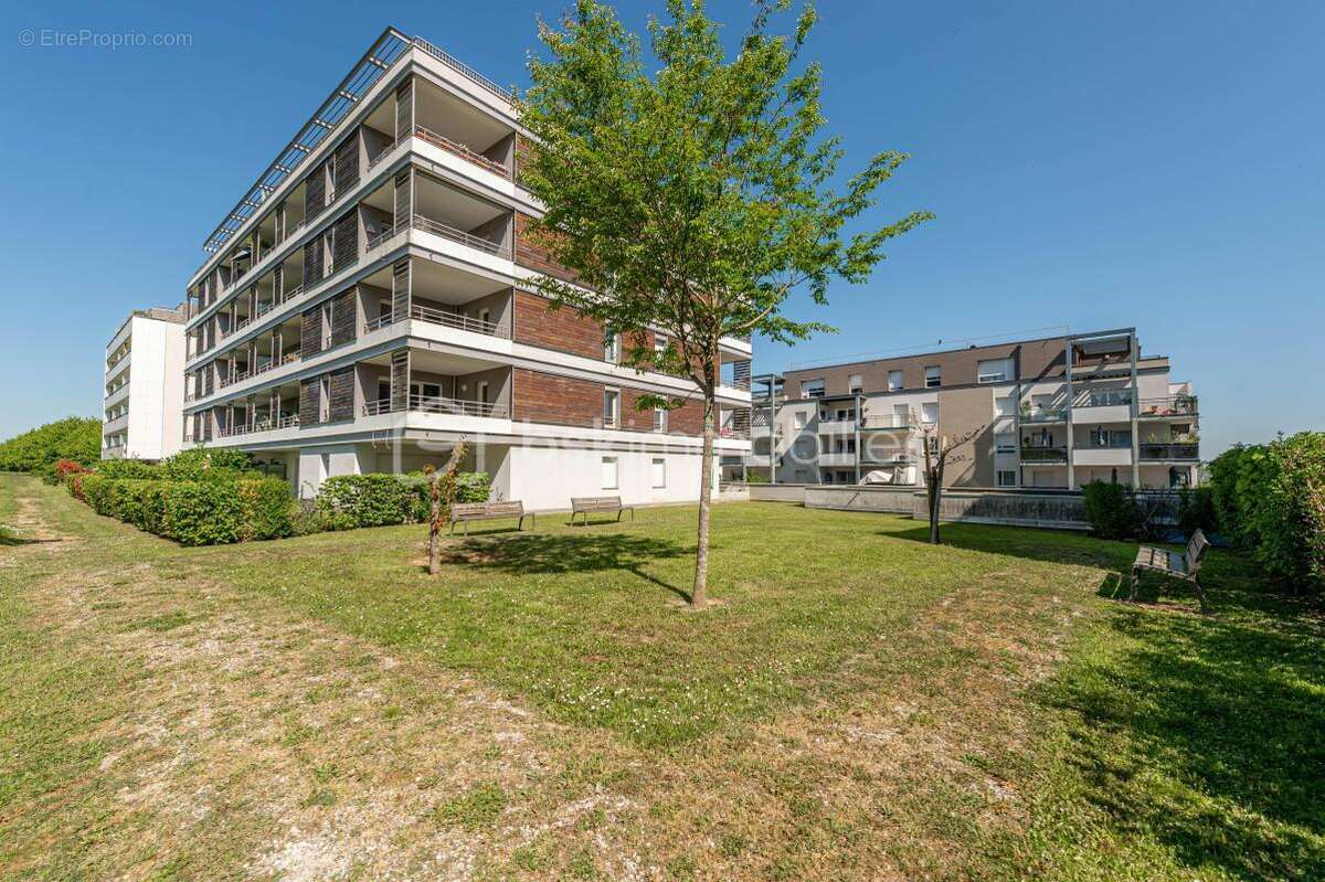 Appartement à SEYNOD