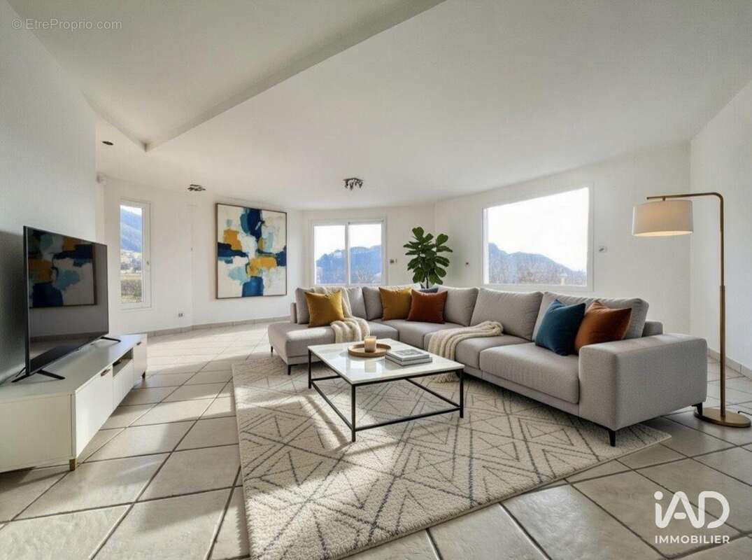 Photo 3 - Maison à LA BUISSE