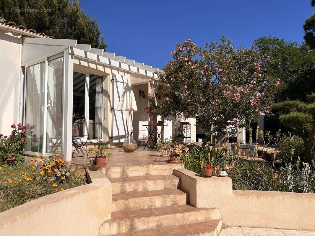 Maison de Plain-Pied avec Piscine aux Portes de Carcassonne - photo 10