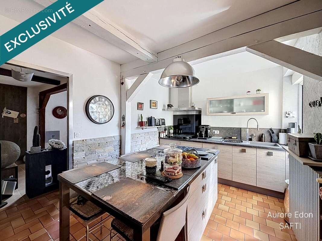 Maison 168 m² à Combree  - photo 5