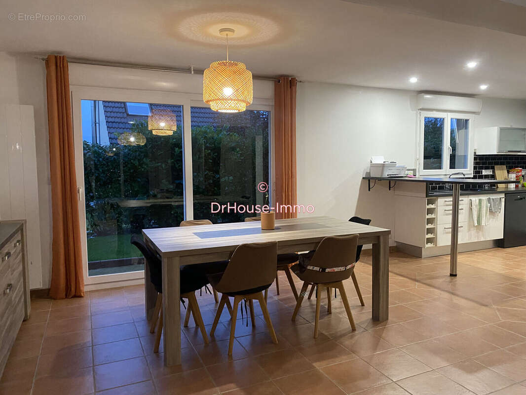 Maison à NOTRE-DAME-D'ALIERMONT