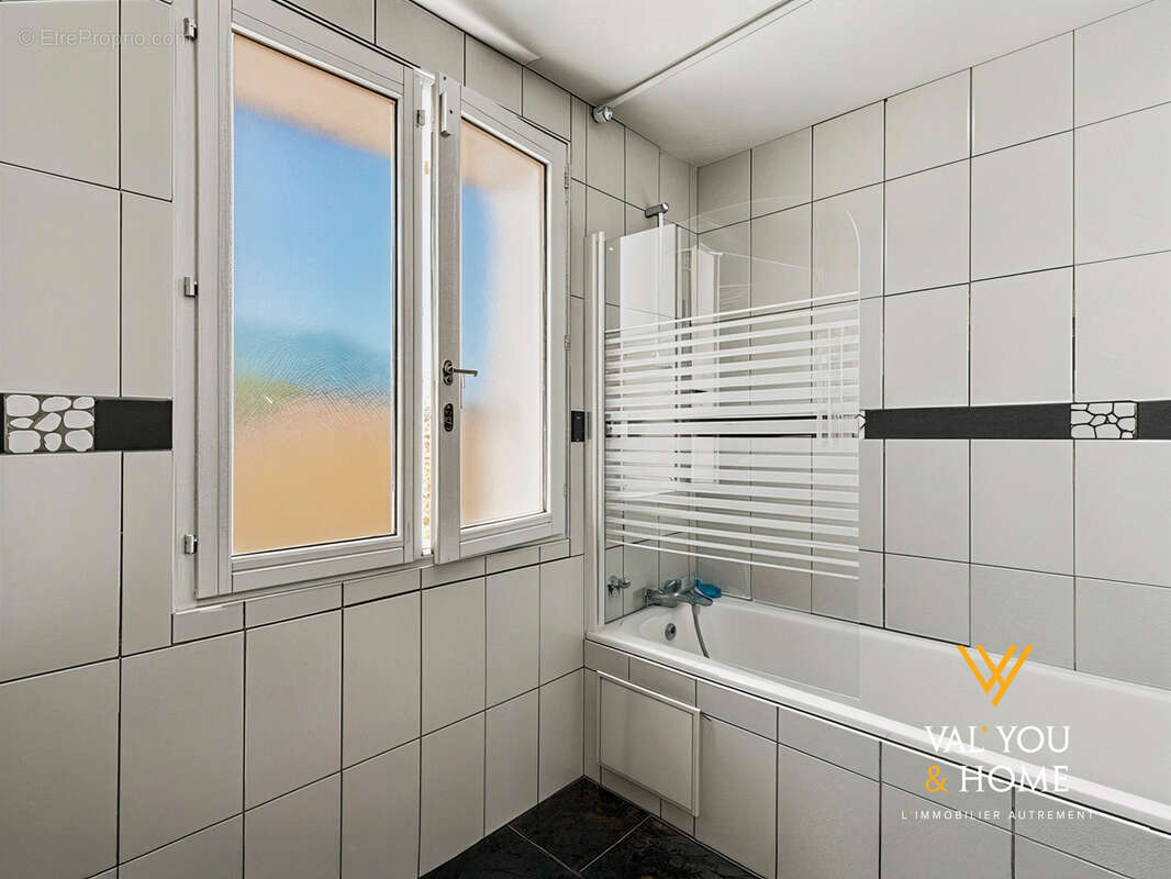 Maison de famille individuelle 205 m2 -  9 pièces avec piscine - photo 13
