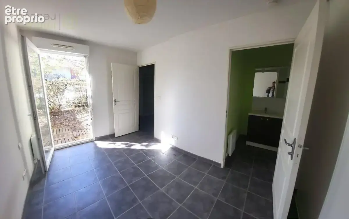 Appartement à SAINT-PIERRE-D'AURILLAC